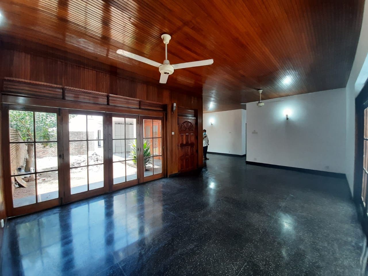 Commercial Property for Rent