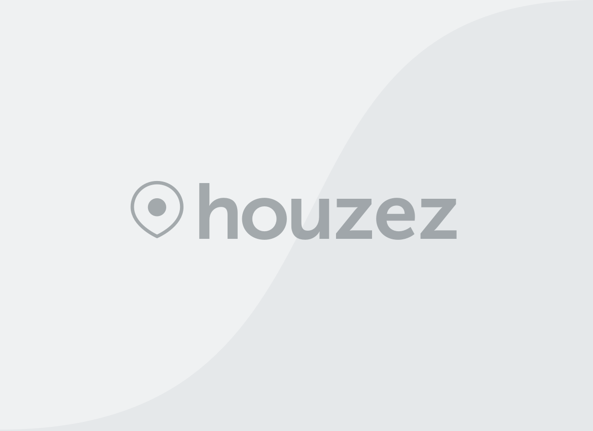 Diamond Manor Apartment